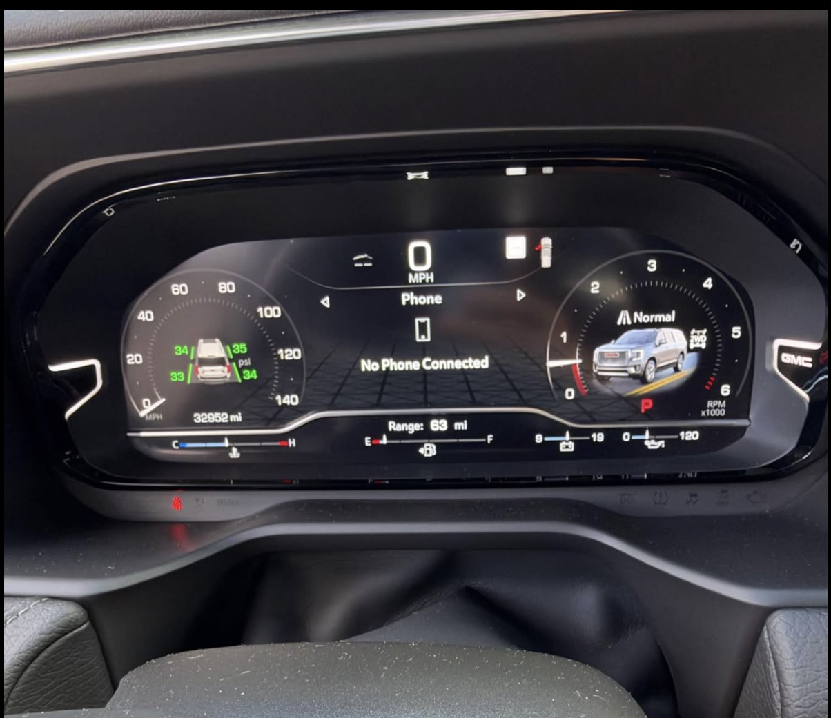 Used 2023 GMC Yukon Denali AWD/4WD image 4
