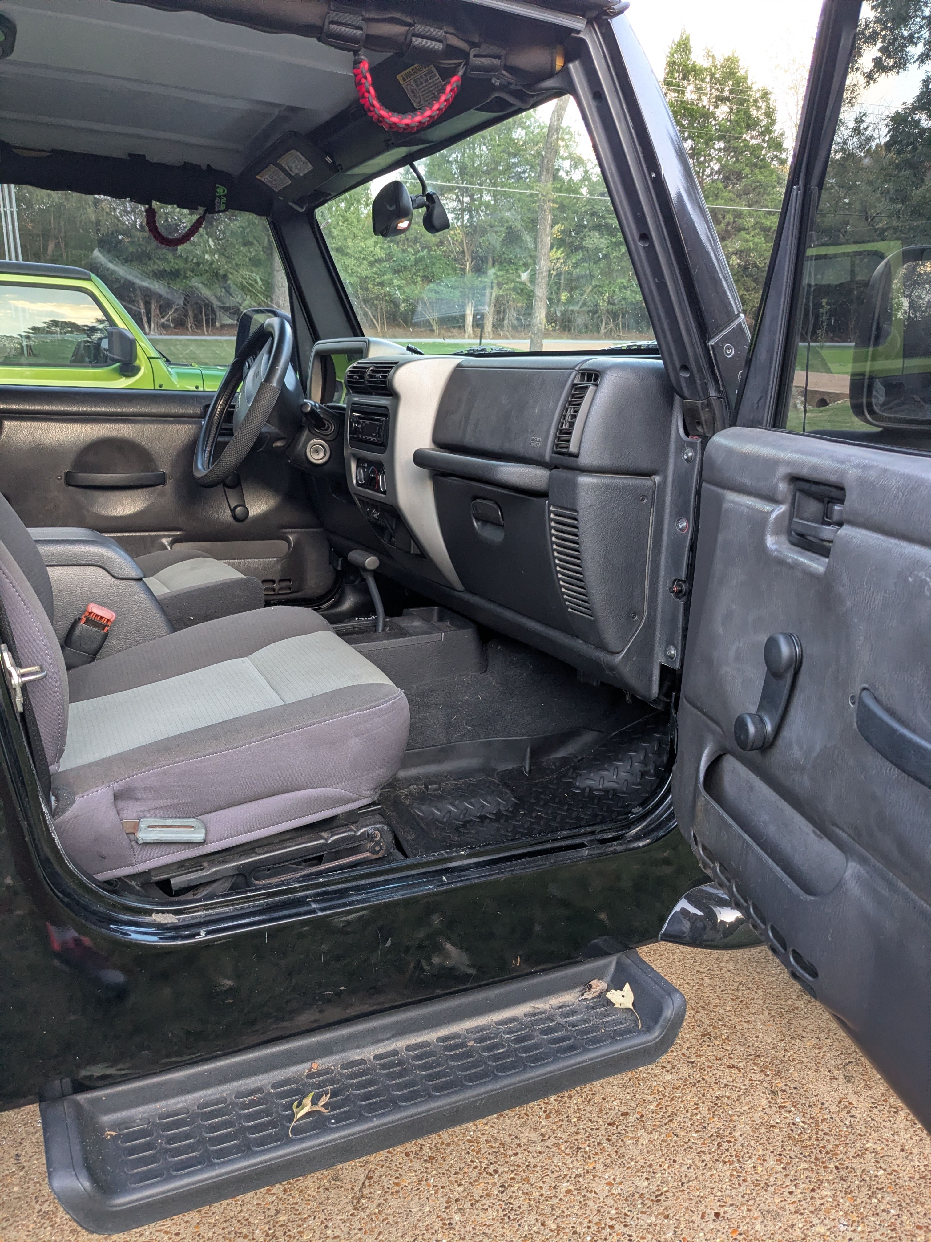 Used 2006 Jeep Wrangler Unlimited AWD/4WD image 9