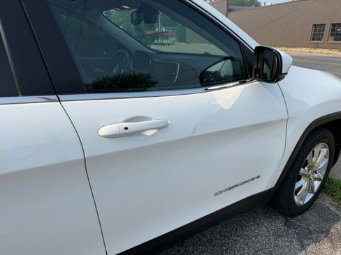 Used 2016 Jeep Cherokee Limited FWD image 5