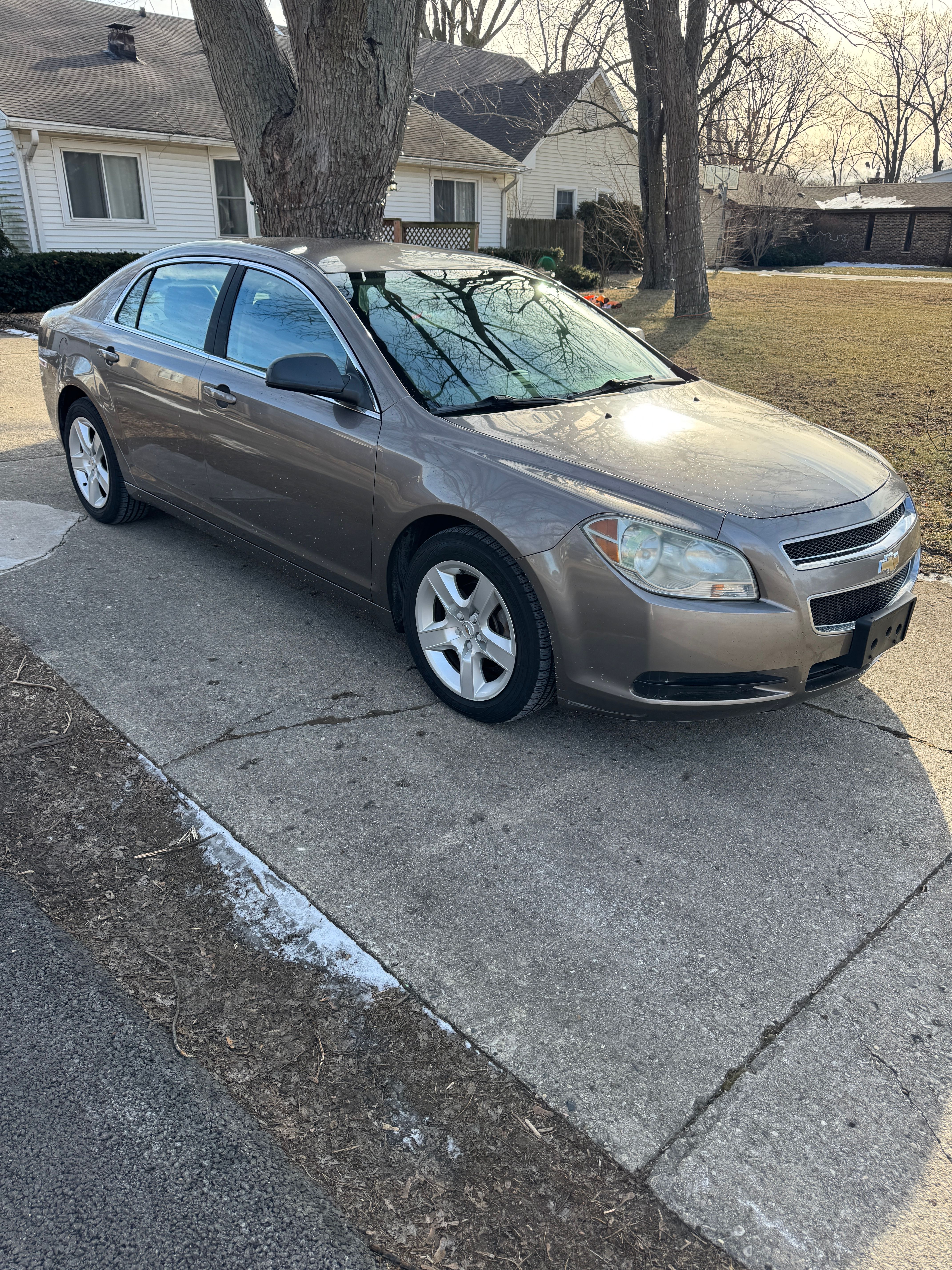 Used 2010 Chevrolet Malibu LS FWD image 6