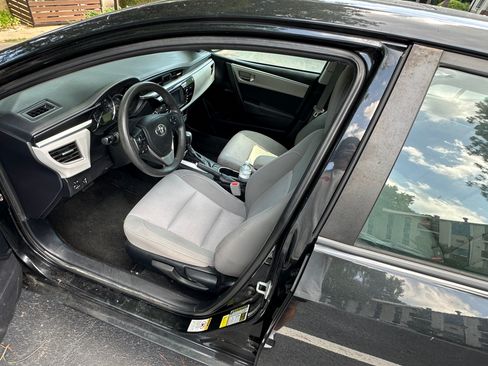 Used 2014 Toyota Corolla LE FWD image 11