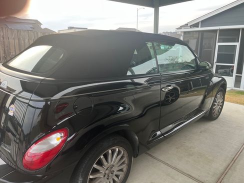 Used 2006 Chrysler PT Cruiser GT FWD image 2