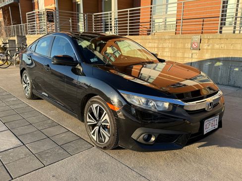 Used 2016 Honda Civic EX-L image 9
