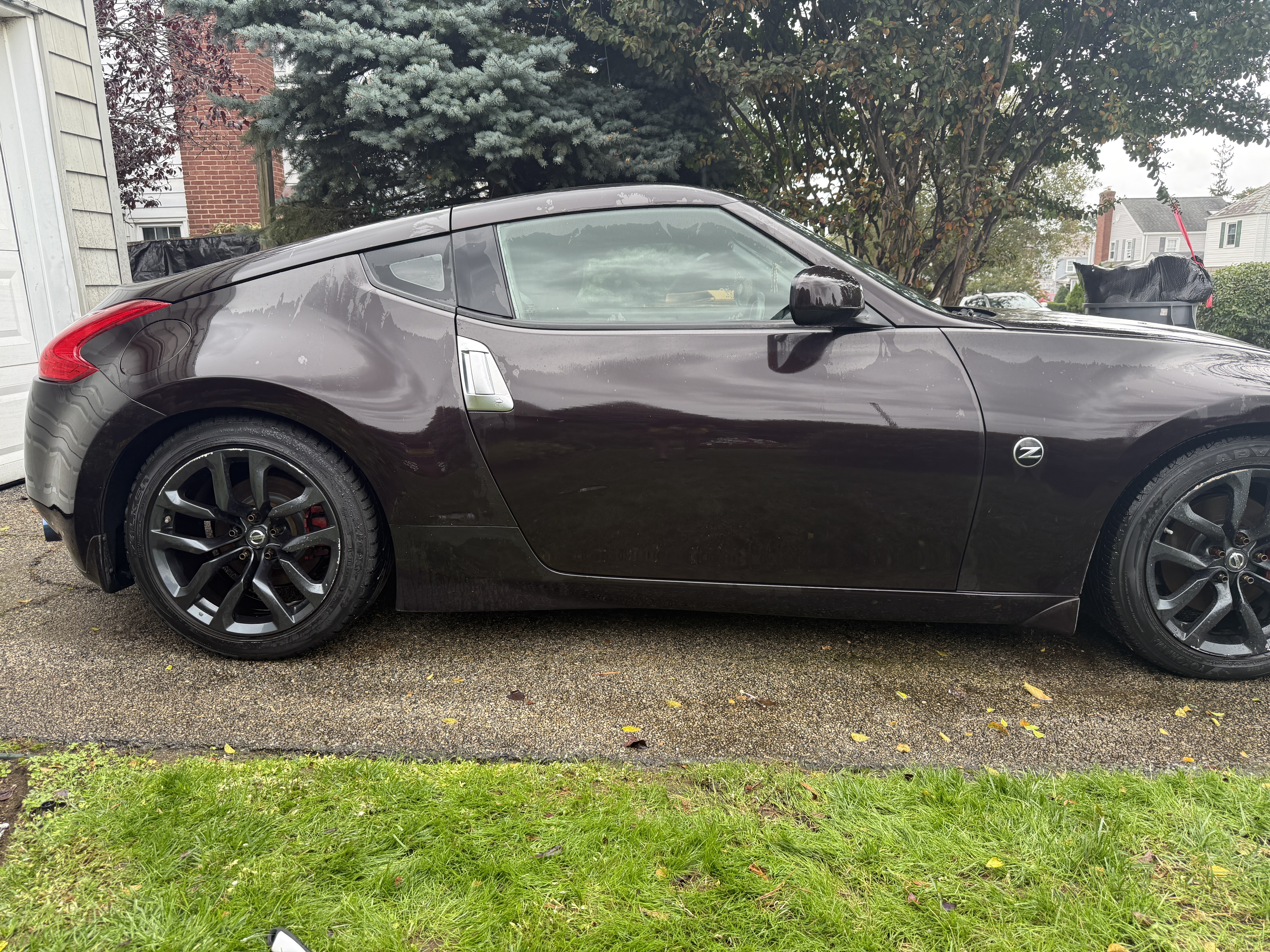 Used 2015 Nissan 370Z Coupe RWD image 4
