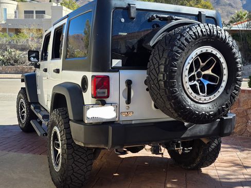 Used 2015 Jeep Wrangler Unlimited Sport w/ Quick Order Package 24S image 9