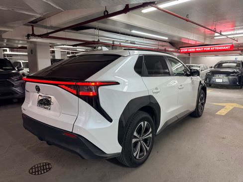 Used 2025 Toyota bZ4X FWD image 5