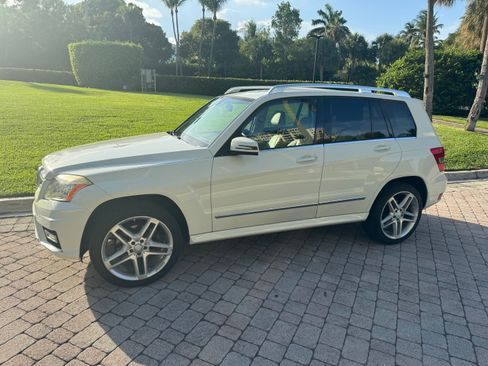 Used 2011 Mercedes-Benz GLK 350 GLK 350 Sport Utility 4D image 8