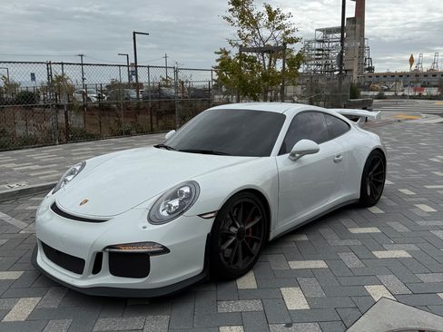 Used 2014 Porsche 911 GT3 image 1