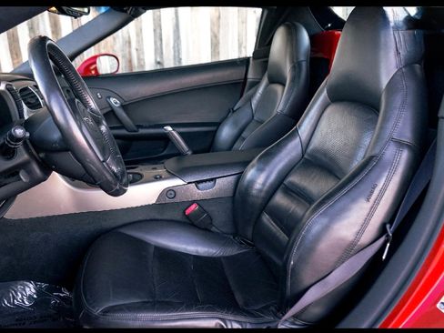 Used 2005 Chevrolet Corvette Convertible w/ Preferred Equipment Group RWD image 8