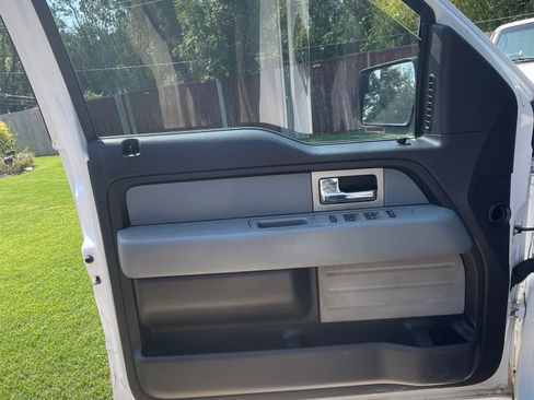Used 2011 Ford F150 XLT w/ XLT Convenience Pkg image 11