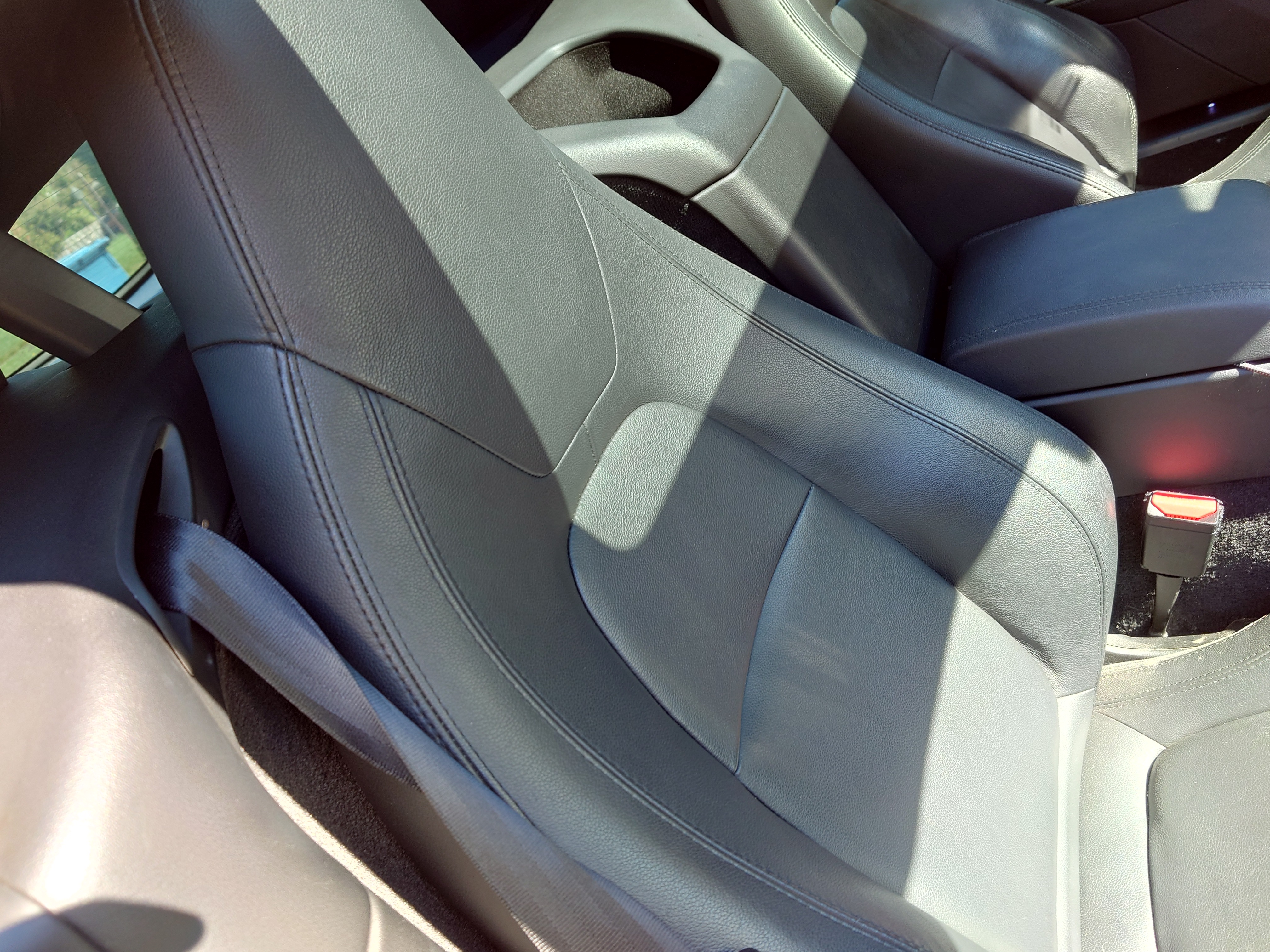 Used 2015 Jaguar F-TYPE Coupe RWD image 20