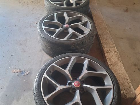 Used 2017 Jaguar XE R-Sport image 6