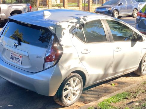 Used 2015 Toyota Prius C Four image 14