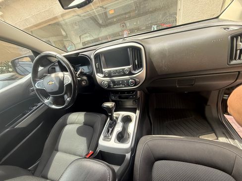 Used 2018 Chevrolet Colorado LT w/ LT Convenience Package image 14