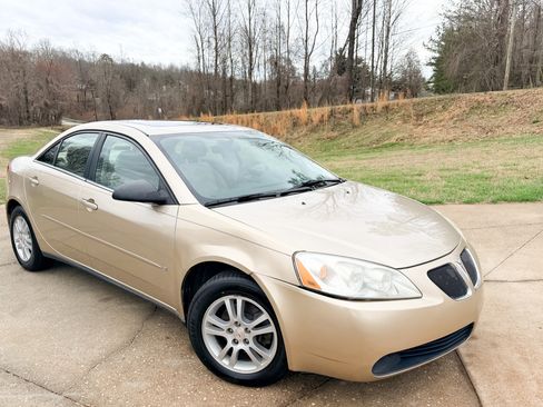 Used 2006 Pontiac G6 Sedan w/ Premium Value Package image 2