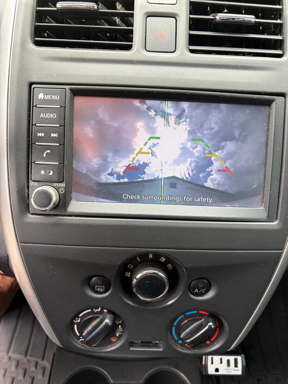 Used 2019 Nissan Versa SV FWD image 8