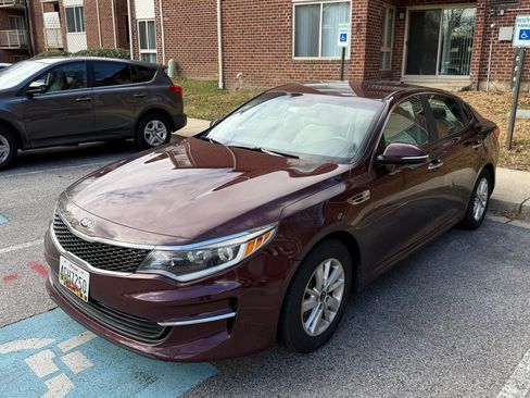Used 2018 Kia Optima LX FWD image 13