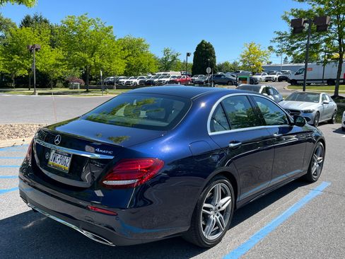Used 2018 Mercedes-Benz E 300 4MATIC image 6