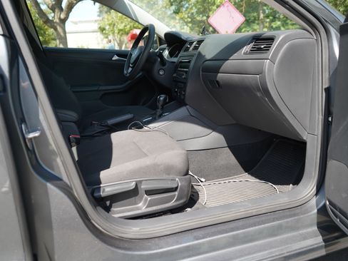 Used 2015 Volkswagen Jetta S FWD image 15