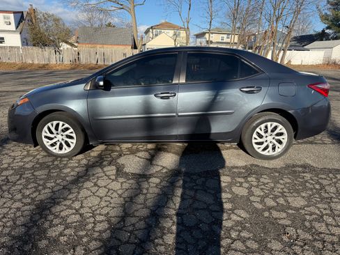 Used 2017 Toyota Corolla LE w/ Body Protection Package image 8