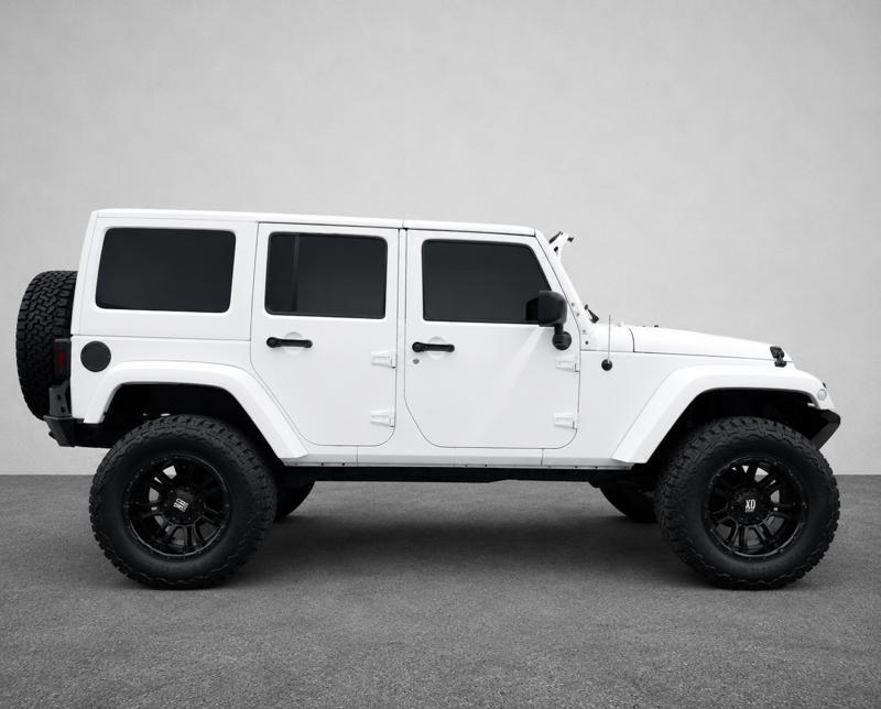 Used 2014 Jeep Wrangler Unlimited Sahara w/ Dual Top Group AWD/4WD image 2
