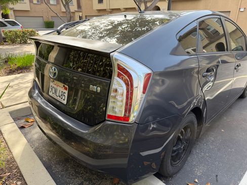 Used 2014 Toyota Prius Two image 4