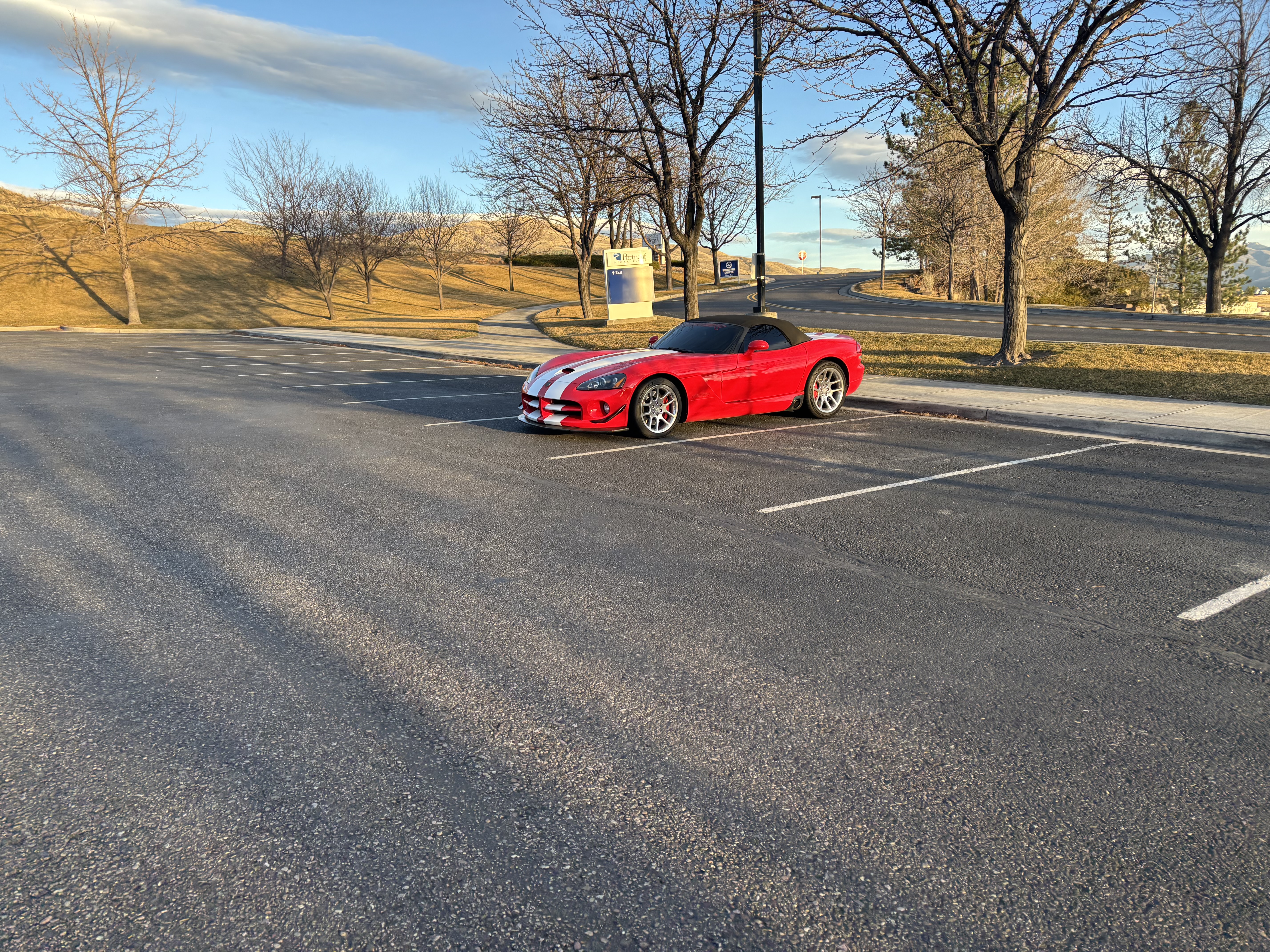 Used 2005 Dodge Viper SRT-10 RWD image 2