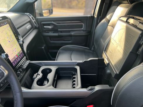 Used 2025 RAM 2500 Laramie image 15