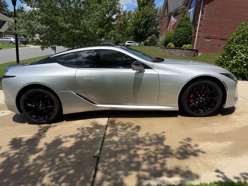 Used 2018 Lexus LC 500 Coupe w/ Touring Package RWD image 8