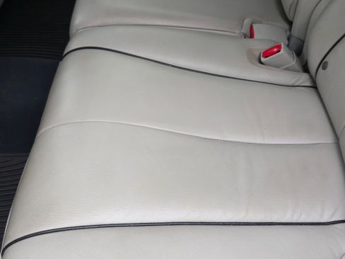 Used 2009 Toyota Venza AWD image 24