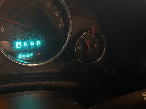 Used 2013 Jeep Wrangler Sport AWD/4WD image 17