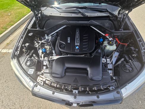 Used 2018 BMW X5 xDrive35d w/ M Sport Package image 17