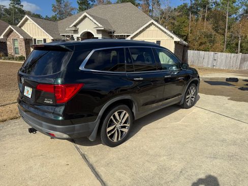 Used 2018 Honda Pilot Elite image 5