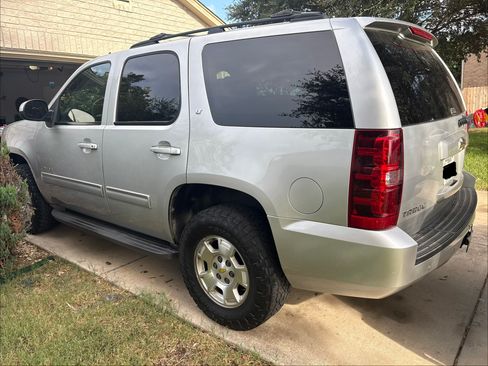 Used 2010 Chevrolet Tahoe LT RWD image 13