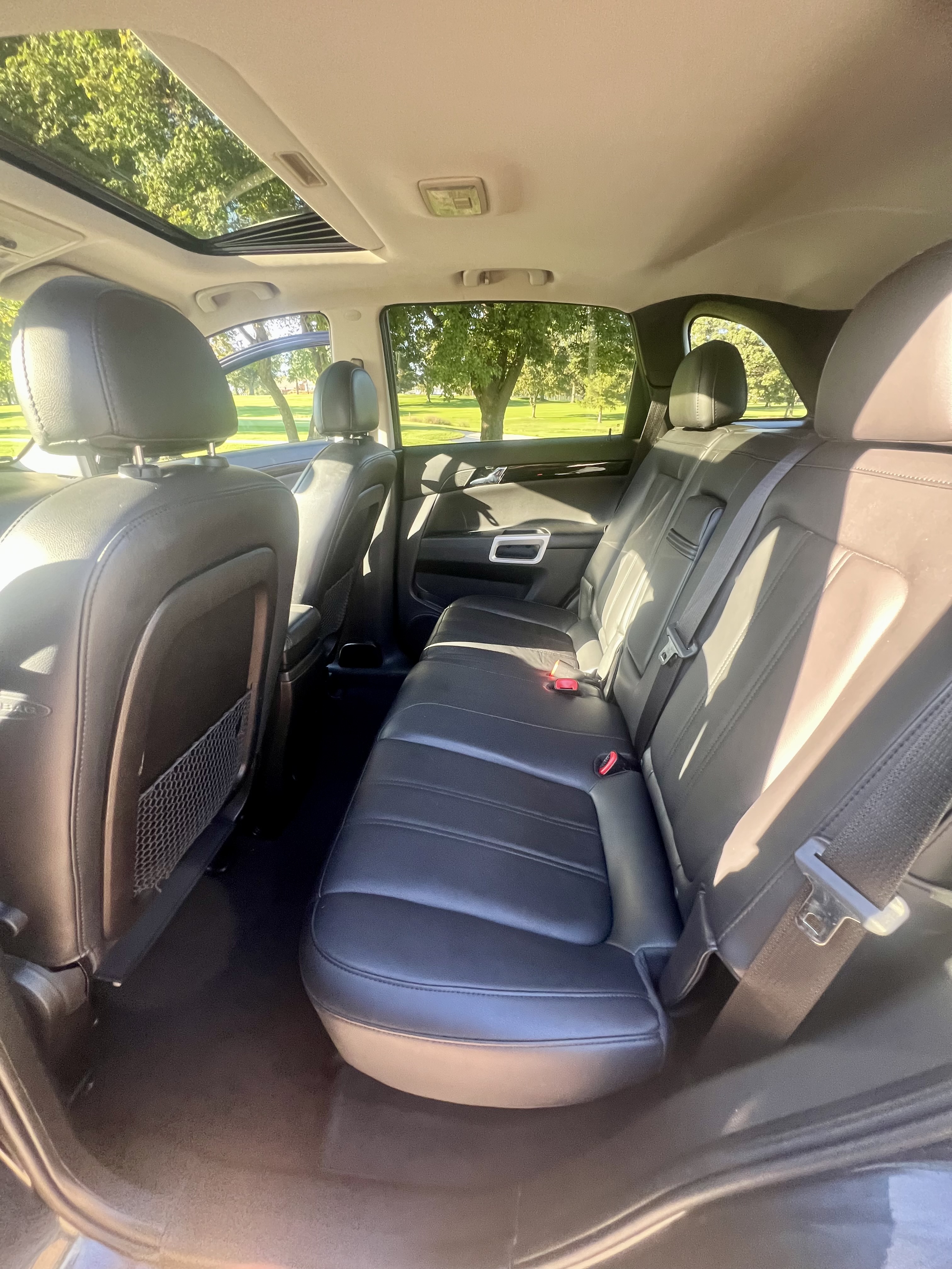 Used 2014 Chevrolet Captiva Sport LTZ FWD image 10