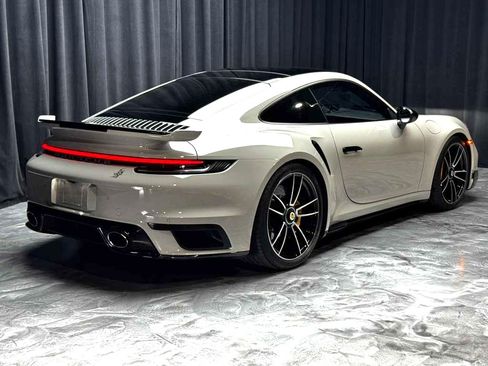 Used 2022 Porsche 911 Turbo S image 4