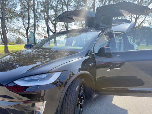 Used 2021 Tesla Model X Long Range AWD/4WD image 12