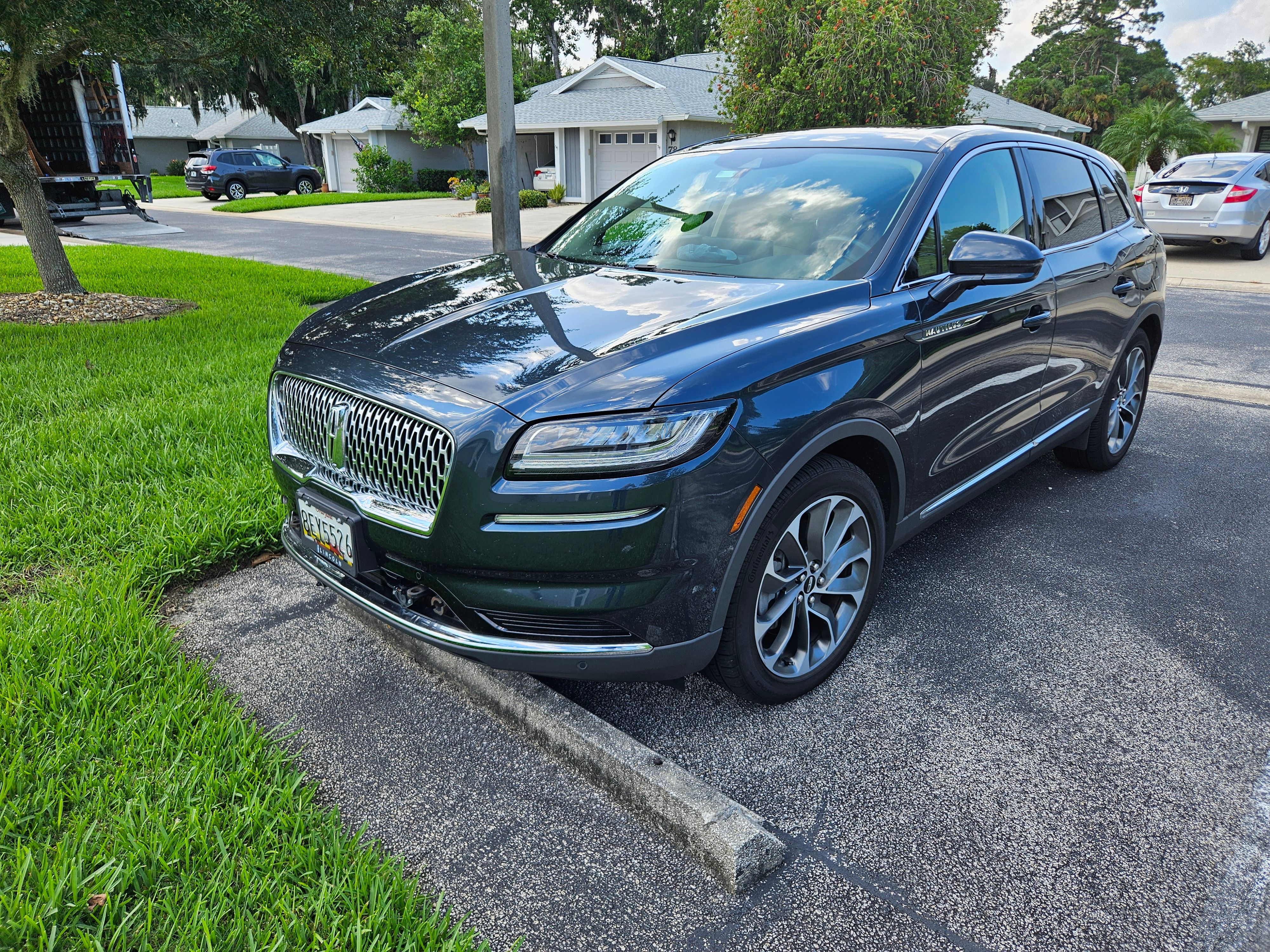 Used 2022 Lincoln Nautilus Reserve w/ Equipment Group 201A AWD/4WD image 1