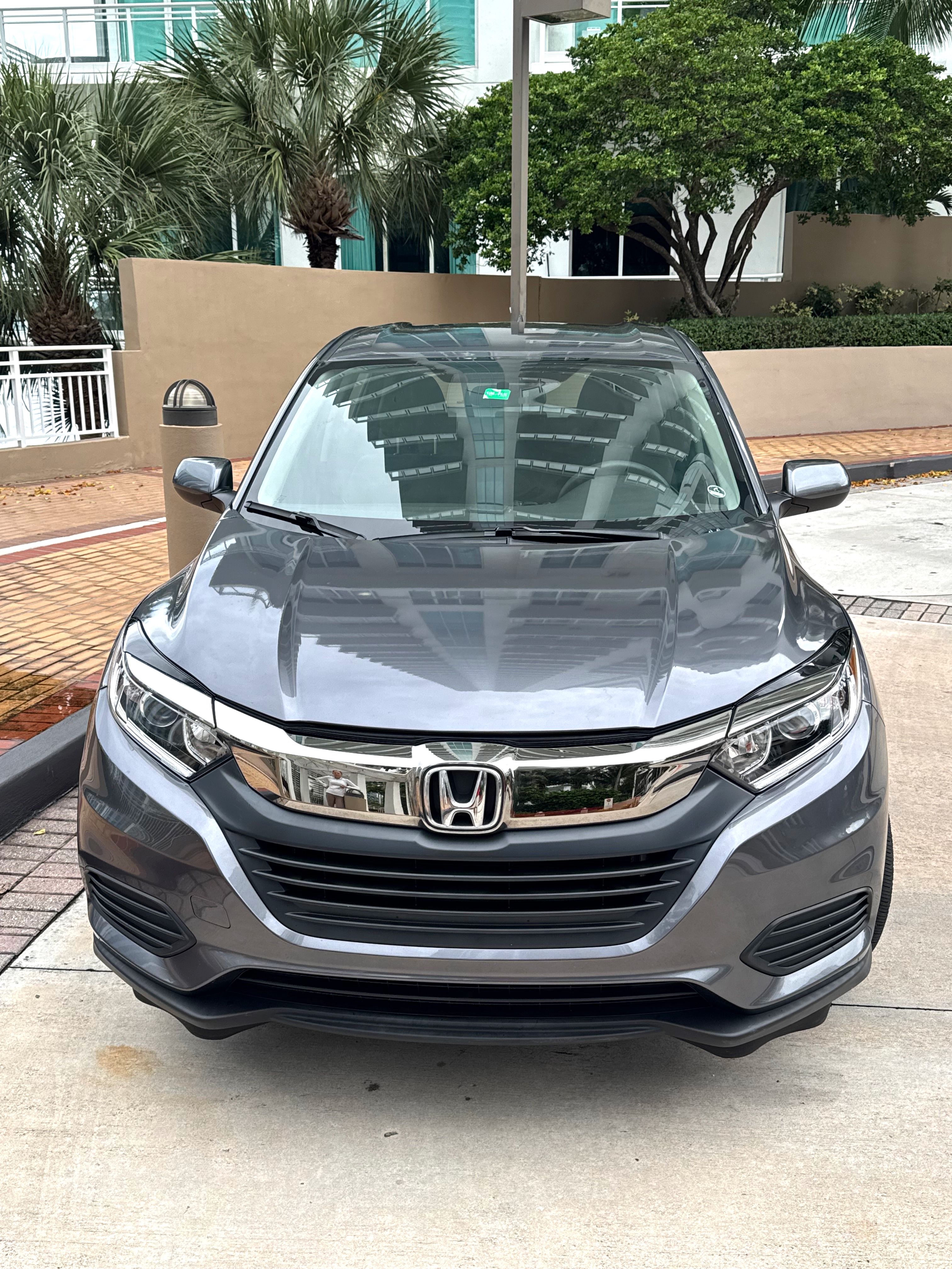 Used 2021 Honda HR-V LX image 1