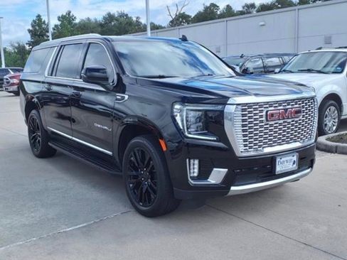 Used 2021 GMC Yukon XL Denali RWD image 4