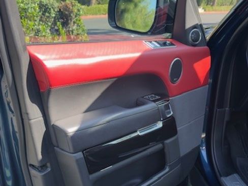 Used 2022 Land Rover Range Rover Sport HST image 25