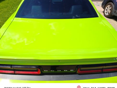 Used 2015 Dodge Challenger SRT w/ Technology Group image 6