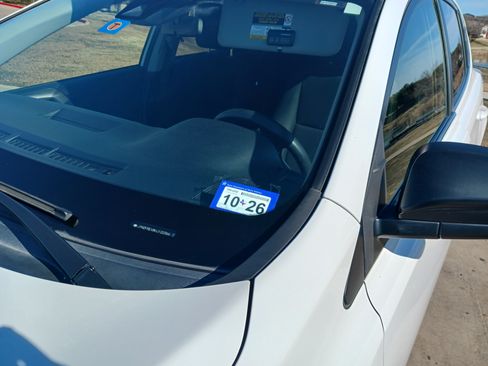 Used 2017 Toyota RAV4 LE image 12