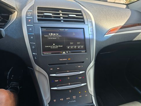 Used 2016 Lincoln MKZ Hybrid w/ Equipment Group 600A Reserve FWD image 13
