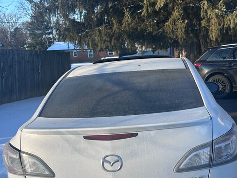 Used 2012 MAZDA MAZDA3 s Grand Touring image 4