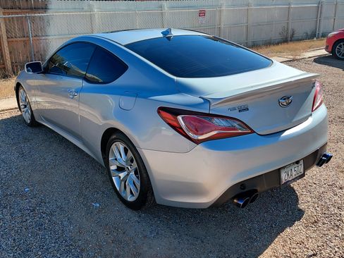 Used 2013 Hyundai Genesis 2.0T image 5