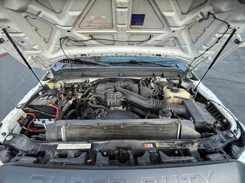 Used 2015 Ford F250 XL w/ Power Equipment Group image 12