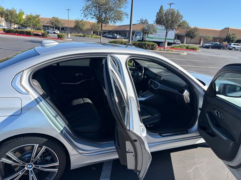 Used 2019 BMW 330i Sedan w/ Convenience Package RWD image 11