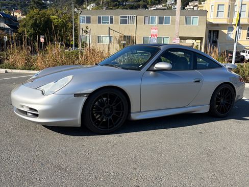 Used 2003 Porsche 911 Targa RWD image 5