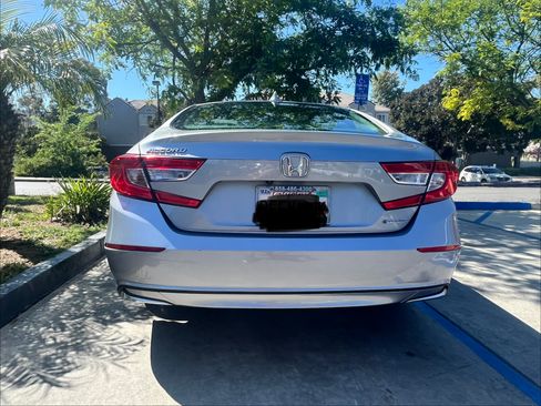 Used 2020 Honda Accord EX image 6